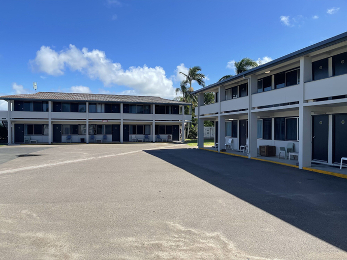 Exterior & Views 2, Nightcap at Queens Beach Hotel, Bowen