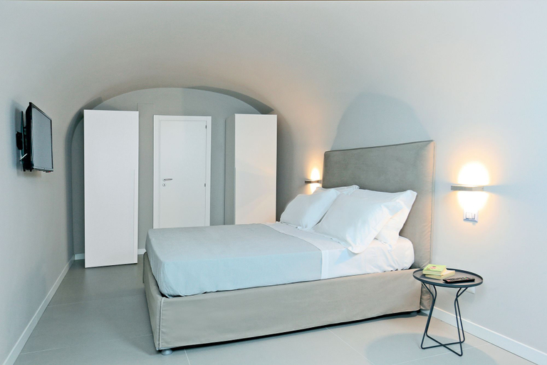 Bedroom 2, B&Bari via Cairoli, Bari