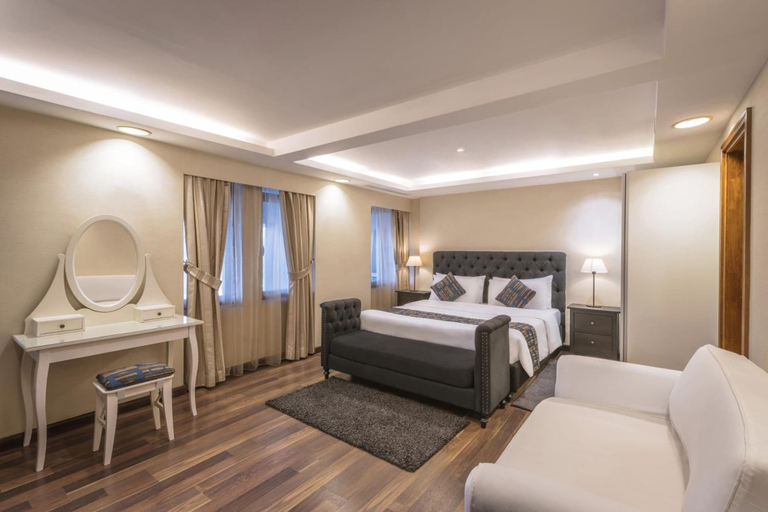 Bedroom 3, Oasis Hotel Kuwait, Kuwait City