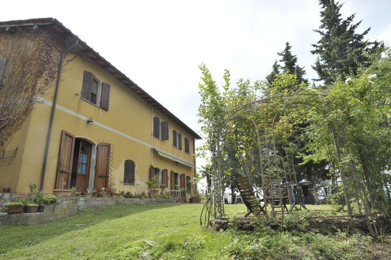 Exterior & Views 2, Agriturismo La Grotta, Pisa