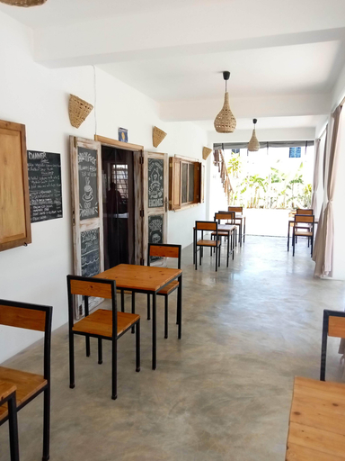 Food & Drinks 5, Villa Huruma, Kusini
