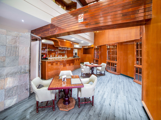 Food & Drinks 5, Hotel Escala Central del Norte, Mexico City