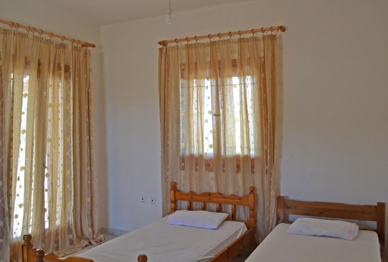 Bedroom 2, Pine Cottege Korakonisi Inlet, Ionian Islands