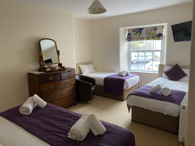 Bedroom 2, The Poltimore Inn, Devon