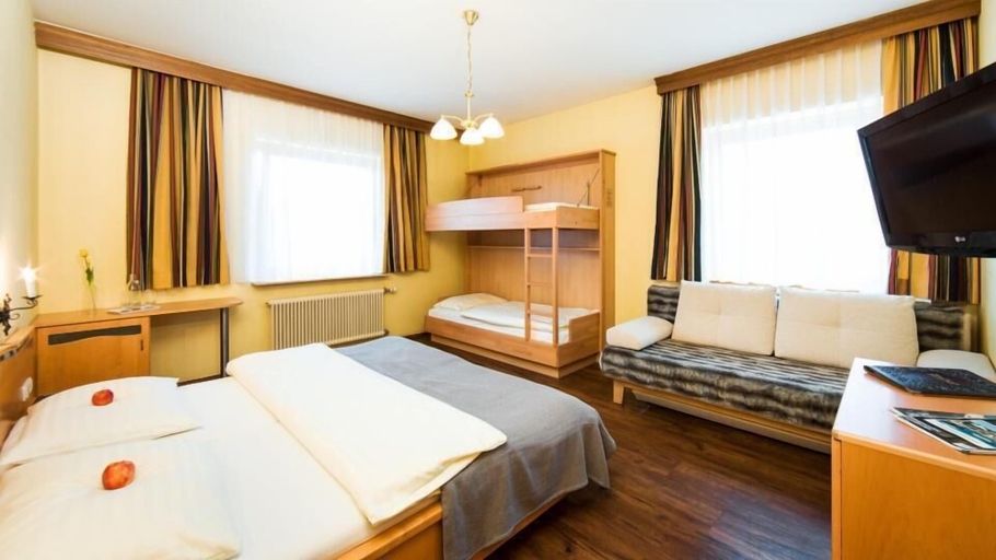 Bedroom 2, Familiengut Ertlhof, Spittal an der Drau