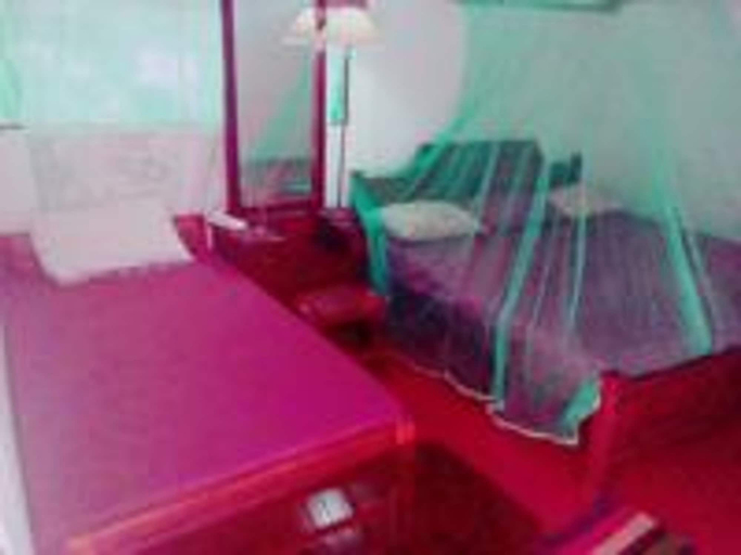Bedroom 2, Mala's Home Stay, Manmunai North