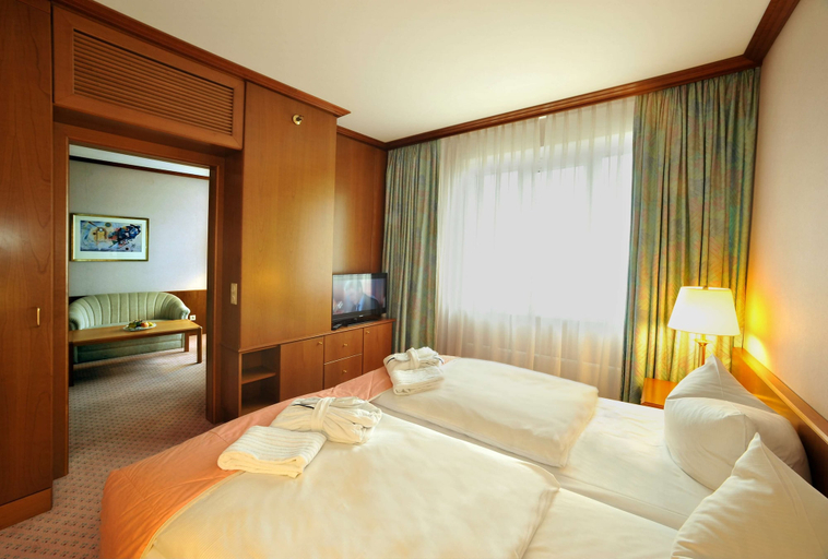 Bedroom 2, Radisson Blu Hotel, Cottbus, Cottbus