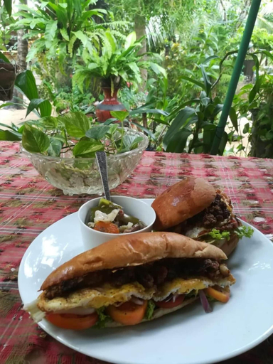 Food & Drinks 3, Mala's Home Stay, Manmunai North