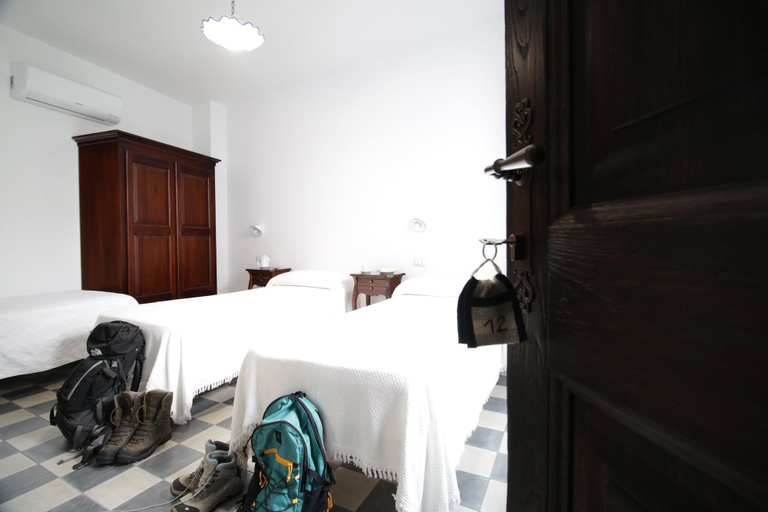 Bedroom 3, Ghivine Albergo Diffuso, Nuoro