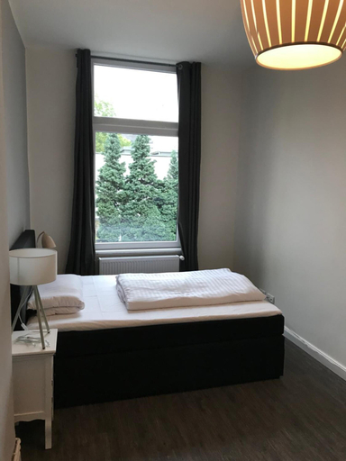Bedroom 5, Hotel Fame am Hauptbahnhof, Hamburg