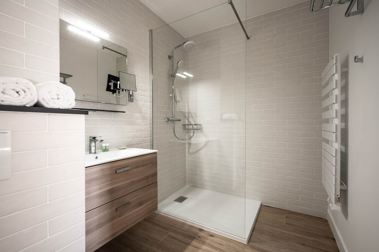 Bathroom 3, La Grange des Pères, Haute-Savoie