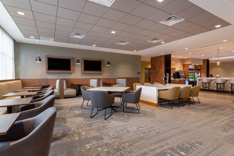 Food & Drinks 5, Wyndham Garden Orlando Universal / I Drive, Orange