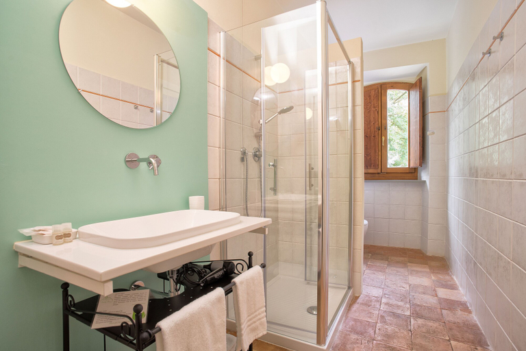 Bathroom 5, Torrenova di Assisi Country House, Perugia