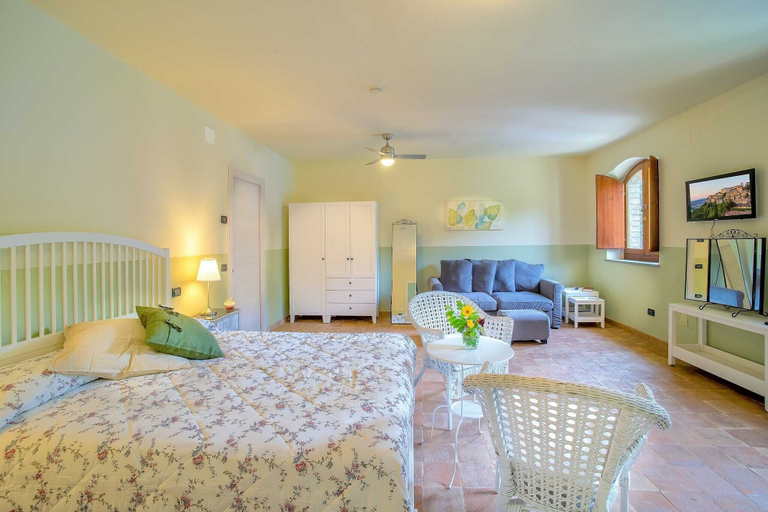 Bedroom 4, Torrenova di Assisi Country House, Perugia