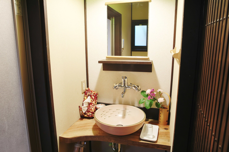 Bathroom 3, Komachiya, Kyoto