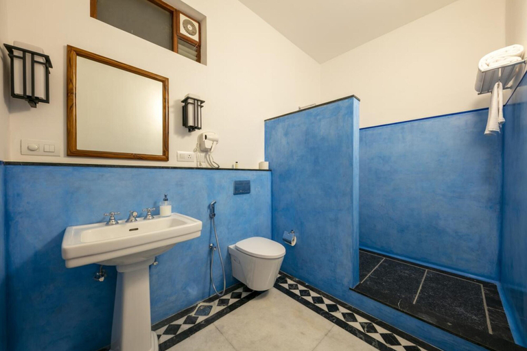 Bathroom 3, Grand Hotel D' Europe, Puducherry