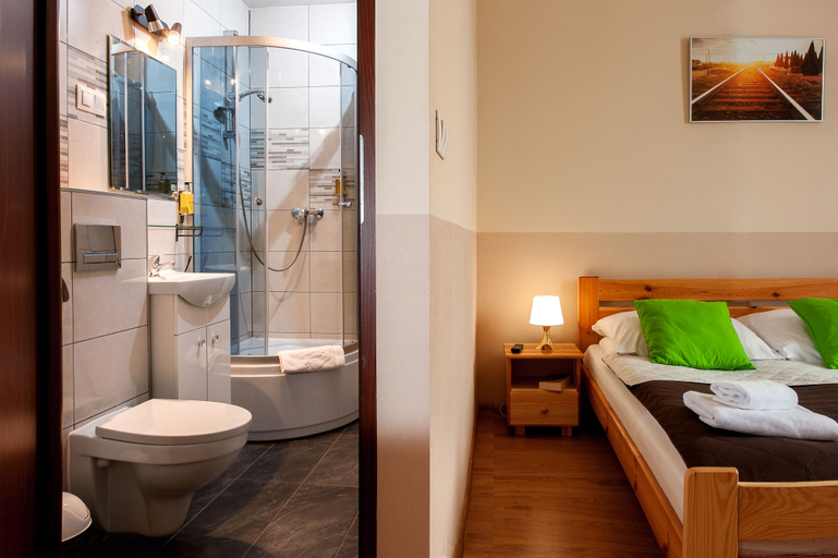 Bathroom 4, Station Aparthotel, Kraków City