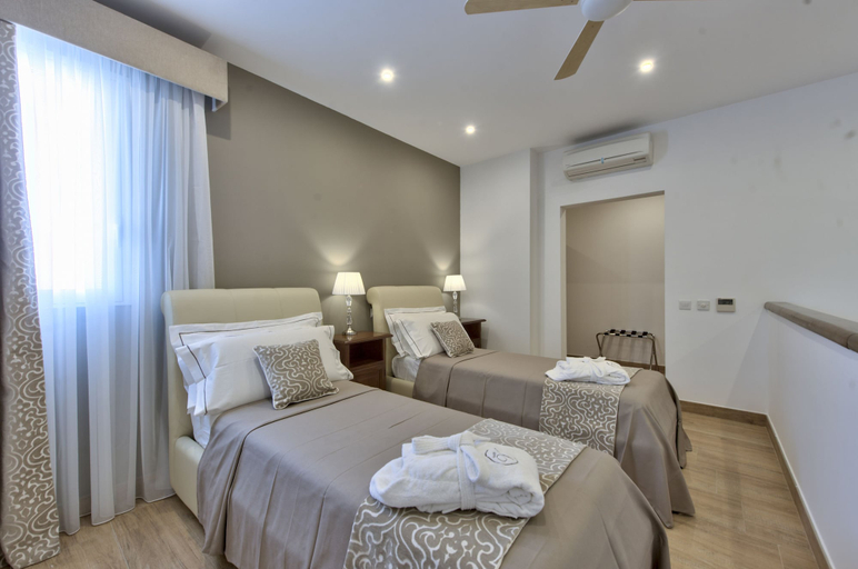 Bedroom 3, Palazzo Violetta