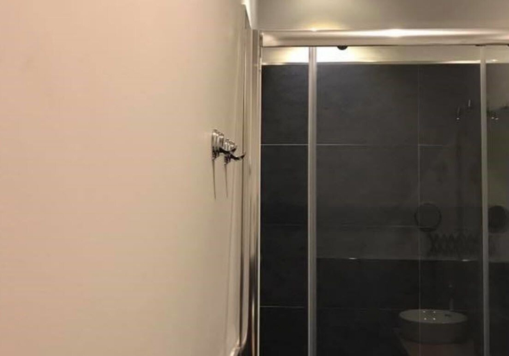 Bathroom 5, Viale San Martino B&B, Messina