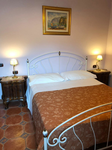 Bedroom 4, Villa Denise, Napoli