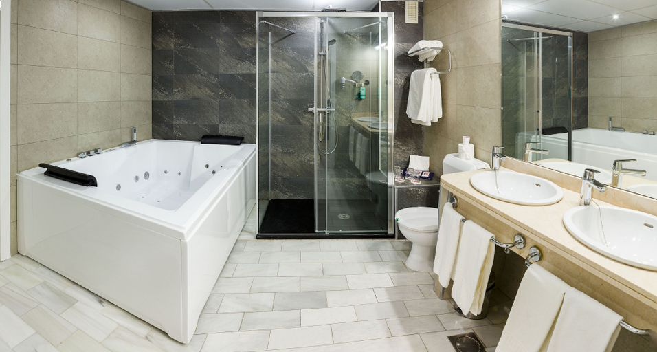 Bathroom 5, Hotel Bellavista Sevilla, Sevilla