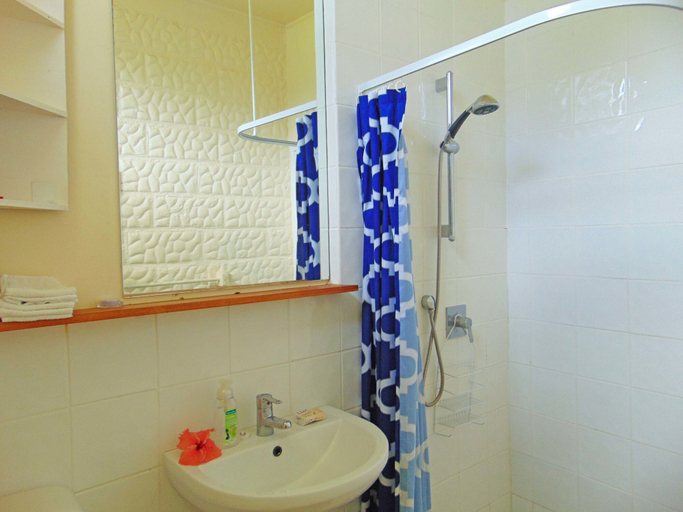 Bathroom, Twin Waters Beach Baches, Rorotonga