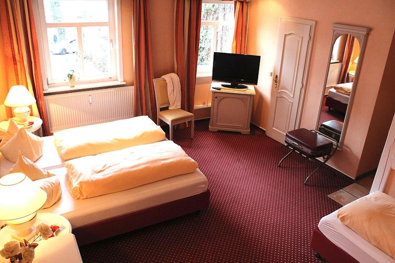 Bedroom 4, Parkhotel Fischer, Harz