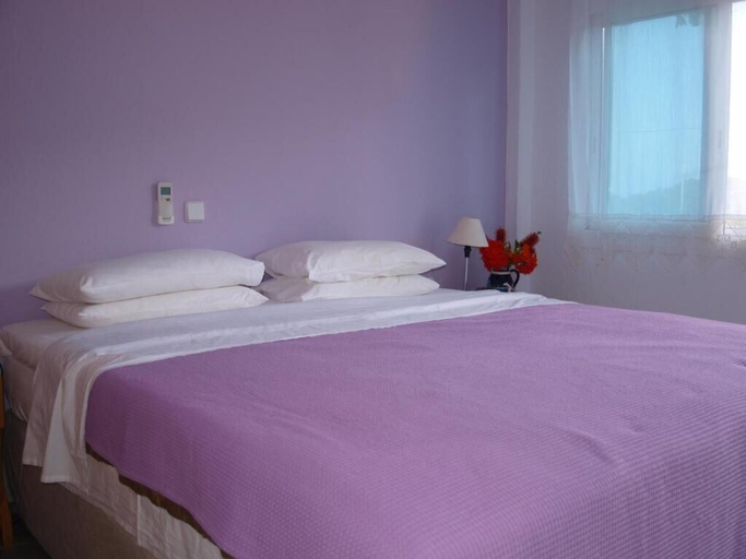 Bedroom 4, Ikion, Thessaly