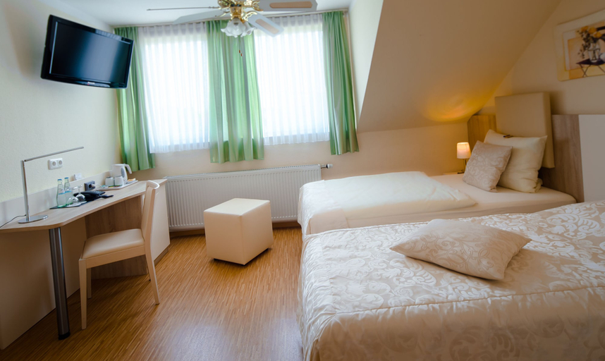 Bedroom 4, Hotel Carlton Mayfair, Düsseldorf