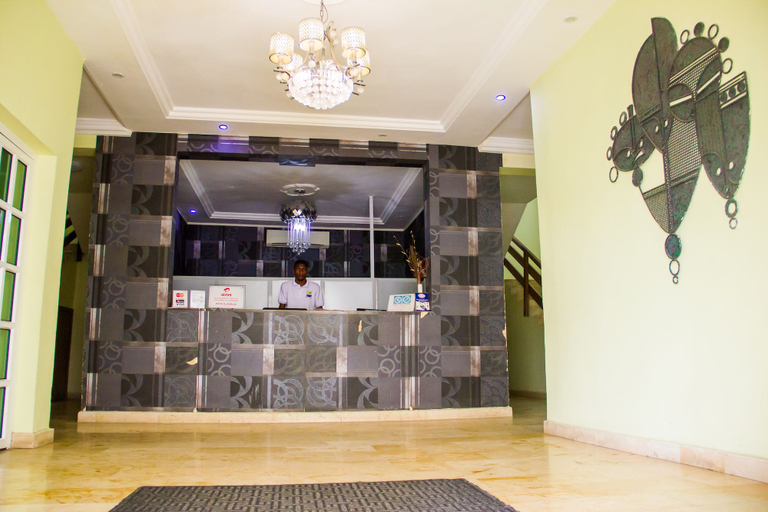 Others 5, Lekki Heights Hotel, Eti-Osa