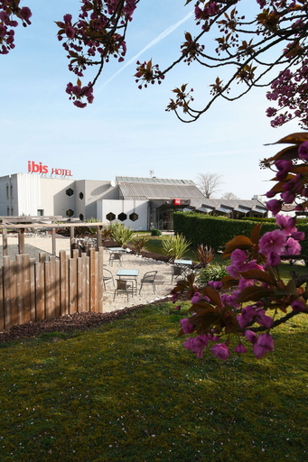 Exterior & Views 2, ibis Saintes, Charente-Maritime