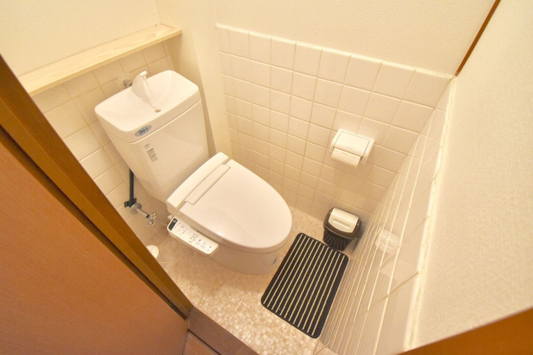 Bathroom 5, Kumoi, Kyoto