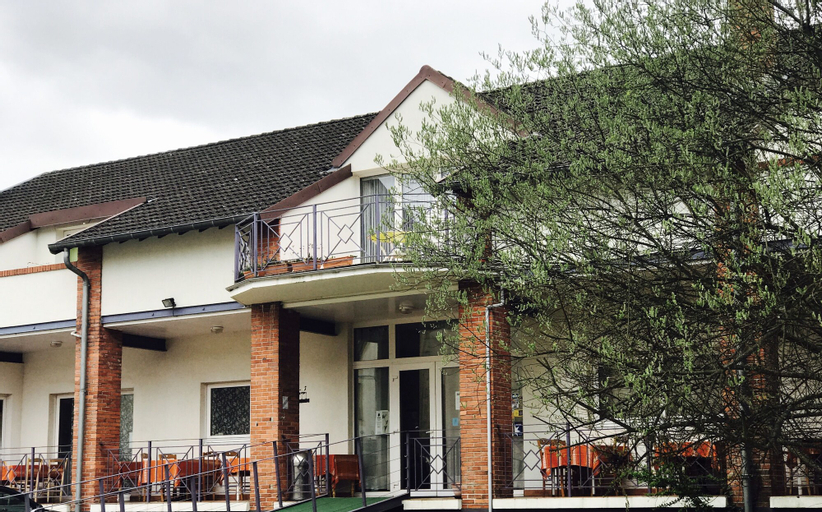 Hôtel Restaurant La Passerelle, Cher