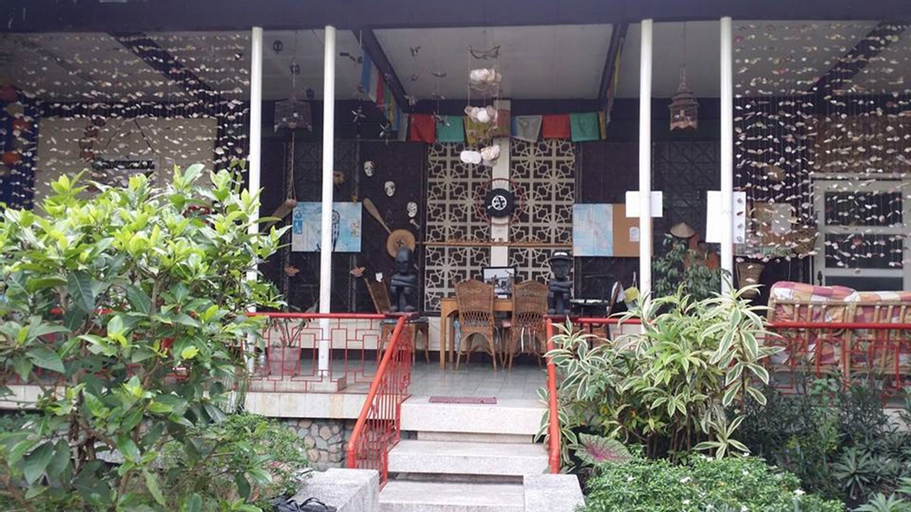 Exterior & Views 2, BugoyBikers Hostel, Cebu City