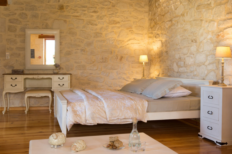 Bedroom 3, Arcus Suites, Crete