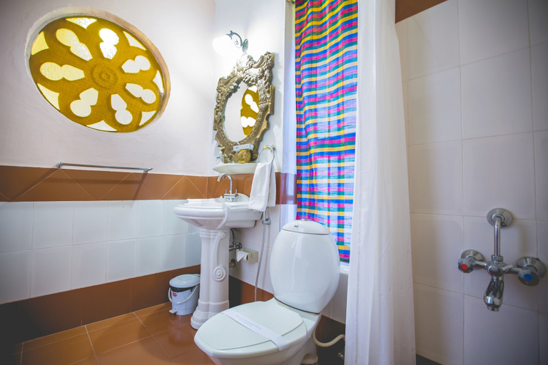 Bathroom, INDeco Hotels Swamimalai, Kumbakonam, Thanjavur