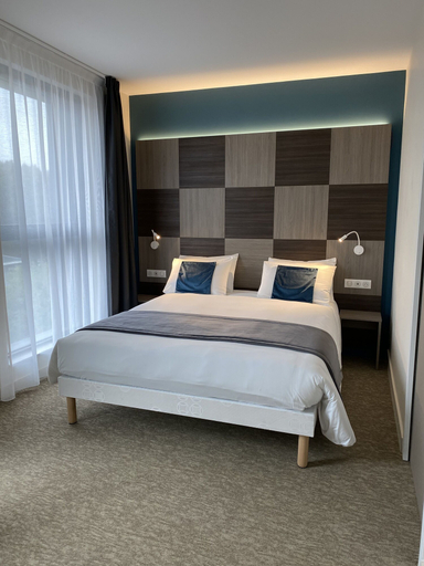 Bedroom 3, Le Mitigana, Yonne