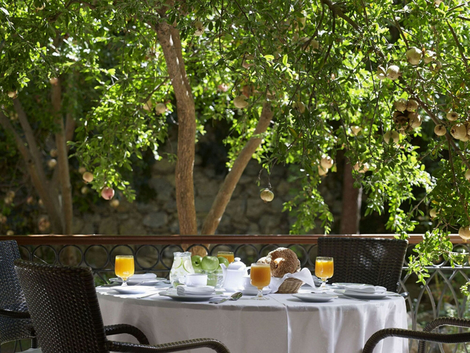 Food & Drinks 5, Mitsis Ramira, South Aegean