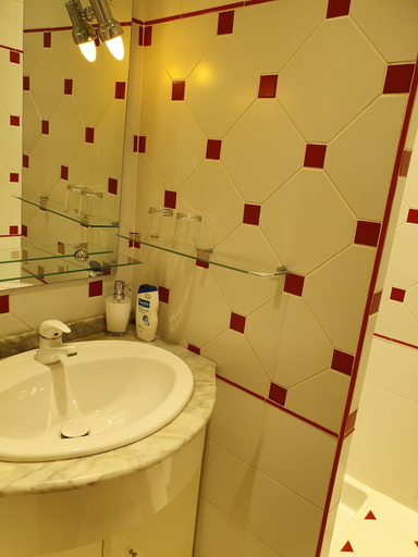 Bathroom 5, Montèze Paradis Chambres d'Hotes, Gard