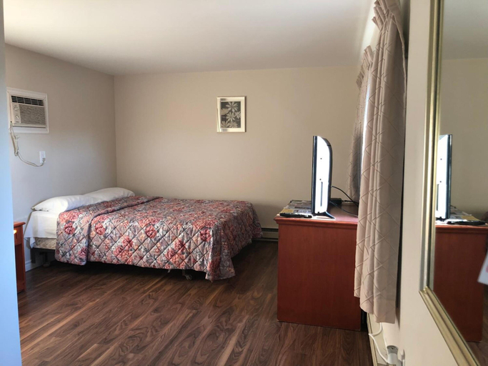 Bedroom 2, Kincardinite Motel, Bruce