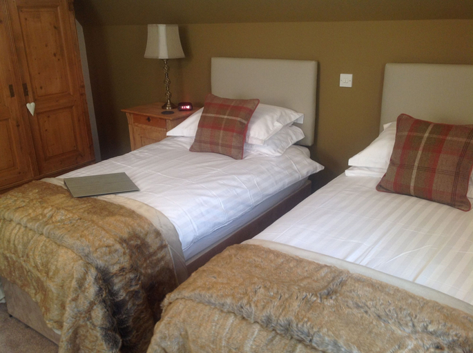 Bedroom 4, Lochview Guesthouse, Highland