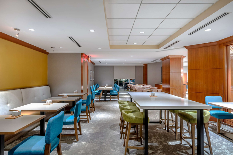 Food & Drinks 5, Hilton Garden Inn Tysons Corner, Fairfax
