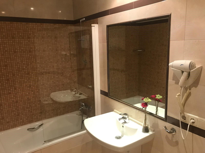 Bathroom 3, La Trébede, Segovia