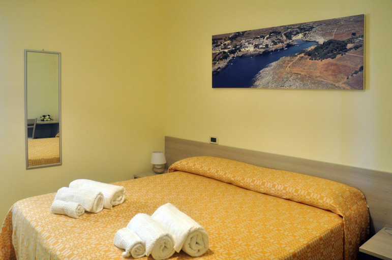 Bedroom 5, B&B A Due Passi, Lecce