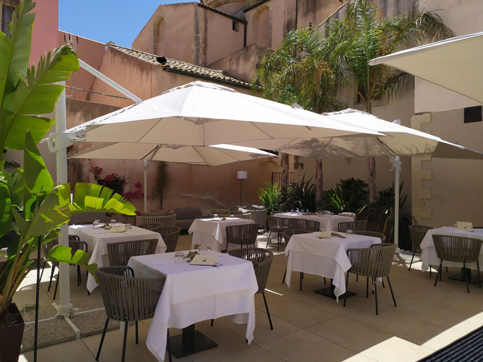 Food & Drinks 5, Palazzo Salomone, Syracuse