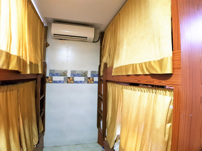 Bedroom 3, Hexa Ahlan Dorm - Hostel, Surendranagar