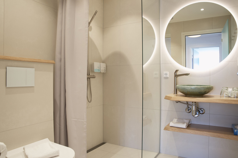 Bathroom 5, Skagen Harbour Hotel, Frederikshavn