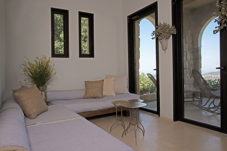 Bedroom 4, Bkerzay, Chouf