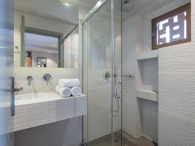 Bathroom 4, Elia Bettolo, Crete
