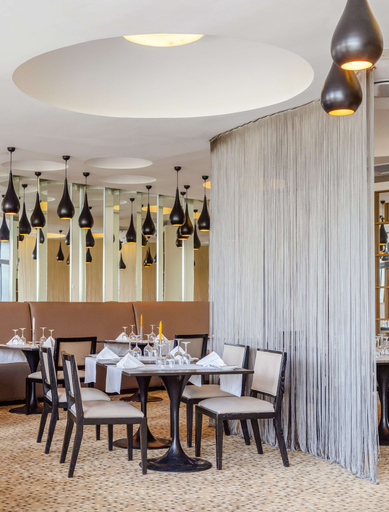 Food & Drinks 5, Radisson Blu Okoume Palace Hotel, Libreville, Komo-Mondah
